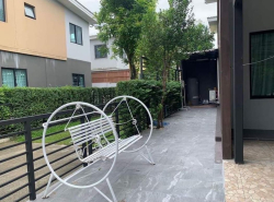 ให้เช่า ทาวน์โฮม เดอะ คอนเนค สวนหลวง อ่อนนุช ทาวน์โฮม 2 ชั้น พื้นที่ใช้สอย 120 ตรม.
ขนาด 29 ตร.วา ให้เช่า 26,000บาท-เดือน
