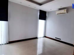 รถมือสอง อสังหาริมทรัพย์ บ้าน ปี 0 