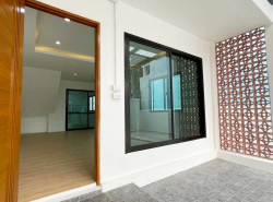 รถมือสอง อสังหาริมทรัพย์ ทาวน์เฮาส์ทาวน์โฮม ปี 0 