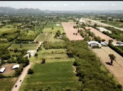 ขายด่วน ที่ดินโฉนดครุฑแดง วิวสวยใกล้สนามกอล์ฟแรนโช ชาญวี  ตำบลขนงพระ อำเภอปากช่อง จังหวัดนครราชสีมา