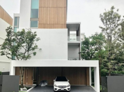 ขายบ้านเดี่ยว 3 ชั้น วีเว่ พระราม9 VIVE Rama9 ขนาด 82.5 ตร.วา บ้านใหม่ ไม่เคยเข้าอยู่