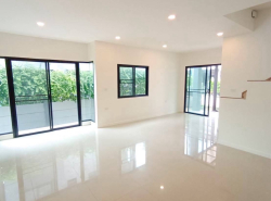 รถมือสอง อสังหาริมทรัพย์ บ้าน ปี 0 