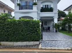 บ้าน สีวลี ติวานนท์ ปากเกร็ด 3BEDROOM2ห้องน้ำ 50 ตารางวา 6600000 บาท. ไม่ไกลจาก วัดกู้ โรงเรียนพิชยศึกษา เมืองทอง ดีลเด็ด!