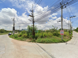 ขายที่ดินมาบยางพร ปลวกแดงเนื้อที่ 1 ไร่ ใกล้นิคมอมตะติดถนน2ด้านซอยห้างแก้ว1 หลังตลาดสะพานสี่ ใกล้แม็คโคบ่อวิน3กม. จ.ระยอง
