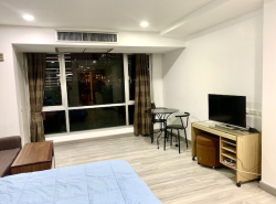 The Trendy Sukhumvit 13 Private comfortable clean 7th floor BTS Nana