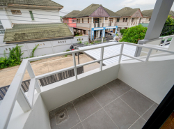 รถมือสอง อสังหาริมทรัพย์ บ้าน ปี 0 