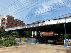 ขายอาคารสำนักงานพร้อมที่ดิน 1 ไร่ ( 400 ตรว.) ย่านหลักสี่ บางเขน ซอยวิภาวดี 62 พื้นที่ใช้สอยเยอะ เหมาะสำหรับทำโชว์รูม มินิมาร์ท 
