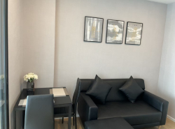 ขายด่วน ๆ CONDO. นอตติ้ง ฮิลล์ แหลมฉบัง Notting Hill Laemchabang – Sriracha 33 SQ.M. 1 BEDROOM 1 Bathroom ใกล้กับ ม.เกษตรศาสตร์ ศรีราชา – 0.8 กม. รร.เซนต์ปอลคอนแวนต์ – 8 กม. รพ.สมเด็จพระบรมราชเทวี ณ ศรีราชา – 9.8 กม. ห้างโรบินสันศรีราชา –10 กม. ห้าง 