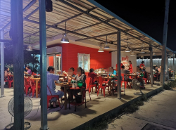เซ้งร้านหมูกระทะ ในชลบุรี ใกล้ รพ.เอกชน2, โรงเรียนอนุบาลเมืองใหม่ หมู่บ้านเยอะมาก ซอยหลังตลาดไฟฟ้า