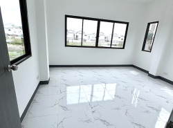 รถมือสอง อสังหาริมทรัพย์ ที่ดิน ปี 0 
