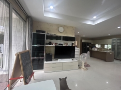 รถมือสอง อสังหาริมทรัพย์ บ้าน ปี 0 