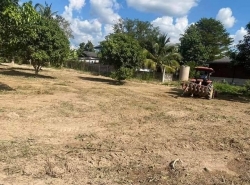 ที่ดินแปลงสวย ด้านหน้าติดถนน สร้างบ้านขายได้ สันทราย