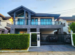 บ้านเดี่ยวหมู่บ้านวัฒกาญจน์พร้อมอยู่เดินทางสะดวกสบายใกล้ห้างสรรพสินค้าและสถานีรถไฟฟ้า
