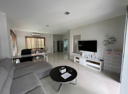 บ้านเดี่ยว หมู่บ้าน มัณฑนา เลค วัชรพล โครงการ 2 บ้านพร้อมอยู่