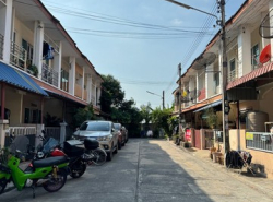 รถมือสอง อสังหาริมทรัพย์ บ้าน ปี 0 
