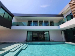 รถมือสอง อสังหาริมทรัพย์ บ้าน ปี 0 
