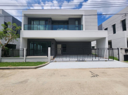 ให้เช่า บ้านเดี่ยว เซนโทร บางนา 4 ห้องนอน ใกล้ MEGA บางนา
