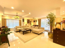 ขายบ้านหรู ออฟชั่นครบ ใจกลางศรีราชา รีโนเวทใหม่ทั้งหลัง TP-H0409