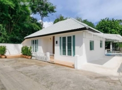 ขายเพียง 3.2 ล้าน​ บ้านสวยใกล้มช. เพียง 3 นาที รีโนเวทใหม่ทั้งหลัง​ บ้านเดี่ยว สไตล์โมเดิร์น อำเภอเมือง ใกล้นิมมาน วัสดุเกรดพรีเมี่ยม