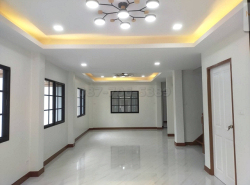 รถมือสอง อสังหาริมทรัพย์ บ้าน ปี 0 
