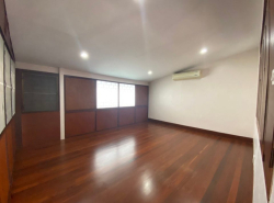 รถมือสอง อสังหาริมทรัพย์ บ้าน ปี 0 