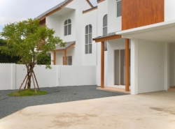 บ้านเดี่ยว 2 ชั้น หลังสุดท้าย โซนท่ารั้ว ดอยสะเก็ด 