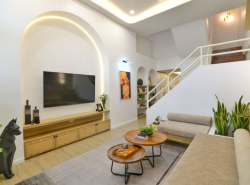 ทาวน์โฮม 3 ชั้น รีโนเวทใหม่ ขายพร้อมผู้เช่า สันผักหวาน หางดง 