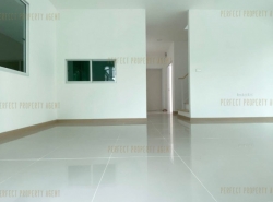 รถมือสอง อสังหาริมทรัพย์ บ้าน ปี 0 