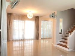  ขายบ้านเดี่ยว2 ชั้น มัณฑนา พระราม9 ศรีนครินทร์ กรุงเทพกรีฑาซอย 7  