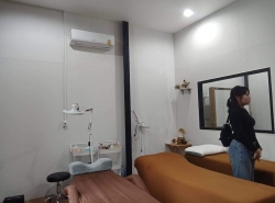 BH3004  ด่วน เซ้งพื้นที่ 65 ตร.ม. ชั้น2 ด้านหน้าหันไปทางถนน ที่ตกแต่งสวยงาม พร้อมอยู่ ซอยชินเขต 2/40 งามวงศ์วาน 47 แยก 42