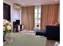 คอนโด The Address Phathumwan 2 ห้องนอน 2 ห้องน้ำ ห้องนอนใหญ่ ขนาด 80 ตร.ม. มีอ่างอาบน้ำ