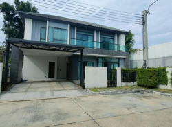บ้านเดี่ยวสุดหรู บางกอก บูเลอวาร์ด รามอินทรา - เสรีไทย 