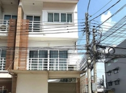 รถมือสอง อสังหาริมทรัพย์ ทาวน์เฮาส์ทาวน์โฮม ปี 0 