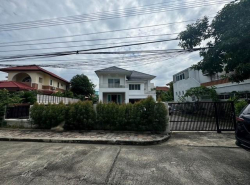 ให้เช่าบ้านเดี่ยว 2 ชั้น 122 ตรว. โครงการ ลลิล อินเดอะพาร์ค วัชรพล – พหลโยธิน ซอยวัชรพล 3 ใกล้ทางด่วนเอกมัย-รามอินทรา