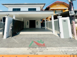 ขายบ้านแฝด30ตรว. ซ.โกสุมรวมใจ36 แยก11 รีโนเวทใหม่ จัดกู้ฟรี