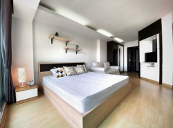 The Waterford Sukhumvit 50 Safe private quiet 4th floor BTS On Nut
