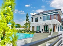 ขาย Pollvilla For sale ห้วยใหญ่ บางละมุง  ชลบุรี   แถมเฟอร์นิเจอร์ และเครื่องใช้ไฟฟ้าทั้งหลัง