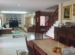 รถมือสอง อสังหาริมทรัพย์ บ้าน ปี 0 