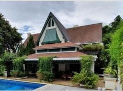 บ้านเดี่ยวหลังใหญ่(บ้านเปล่า) ติดถนนคันคลอง บ้านอิงดอย ช้างเผือก