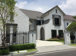 BH3166 ให้เช่าบ้านเดี่ยว Grand Bangkok Boulevard Sukhumvit โครงการอยู่ติดถนนเส้นแบริ่ง-ลาซาล