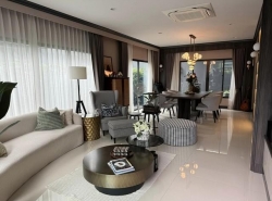 POR4577 ให้เช่า บ้านเดี่ยว หมู่บ้าน เศรษฐสิริ กรุงเทพกรีฑา 2 ซ. ประชาร่วมใจ รามคำแหง 68 แขวงหัวหมาก เขตบางกะปิ ตกแต่งสวยพร้อมเข้าอยู่