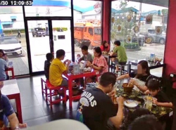 เซ้งร้านก๋วยเตี๋ยว ในปั้มปตท บางพลีใหญ่ แฟรนไชส์เตี๋ยวเรือต่อชาม เพียง 390,000 บ พร้อมสูตรสอนการทำทุกขั้นตอนแบบไม่กัก