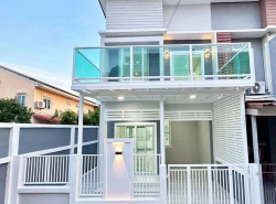 รถมือสอง อสังหาริมทรัพย์ ทาวน์เฮาส์ทาวน์โฮม ปี 0 