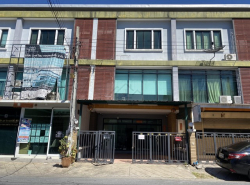 ขายทาวน์เฮาส์ 3 ชั้น 162 ตรม. 4 ห้องนอน ย่านนวมินทร์ ซอยนวมินทร์ 74 ใกล้ตลาดปัฐวิกรณ์ ใกล้บดินทร์เดชา 