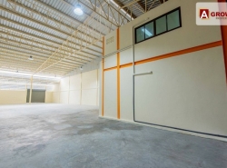 ขายโกดัง/โรงงานสร้างใหม่ พร้อมออฟฟิศ 2 ห้อง บางเพรียง บางบ่อ รถใหญ่เข้า-ออกได้ สะดวกสบาย