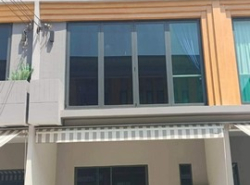 รหัสทรัพย์ R3153 ให้เช่า ทาวน์โฮม 3ชั้น โครงการEigen phatthanakan99