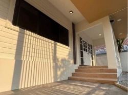 บ้านเดี่ยวชั้นเดียว รีโนเวทใหม่ พร้อมเข้าอยู่ โซนสุเทพ 