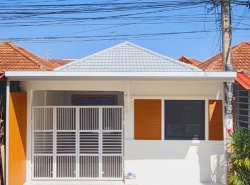 บ้านพฤกษา 3 บางบัวทอง  ทาวน์โฮม 1 ชั้น   พักอาศัยได้  ค้าขายก็ดี 