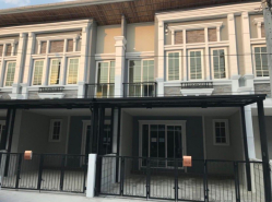 ประกาศให้เช่าบ้านทาวน์เฮ้าส์ 2 ชั้น โกลเด้นทาวน์ สาธร-กัลปพฤกษ์