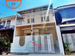 ขายทาวน์เฮ้าส์18ตรว. ม.บัวทอง4 บางบัวทอง รีโนเวทใหม่ ฟรีค่าโอน .